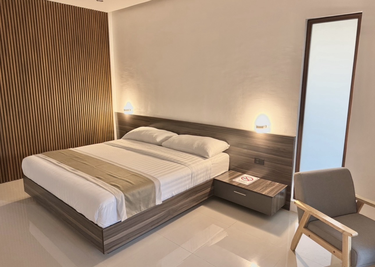 Deluxe Room bedroom