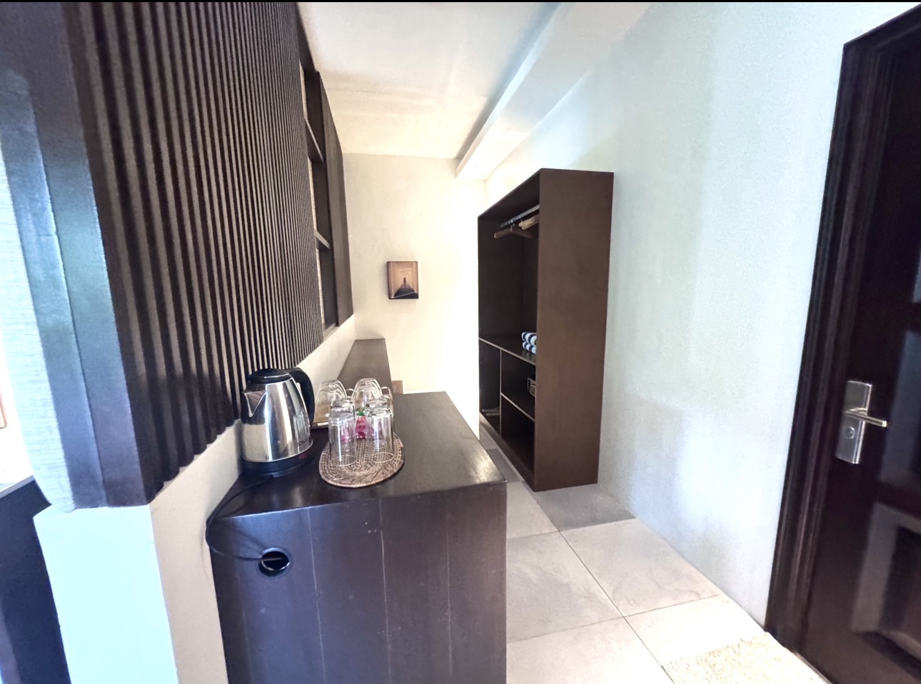 Executive Pool Villa B closet and kettle nook
